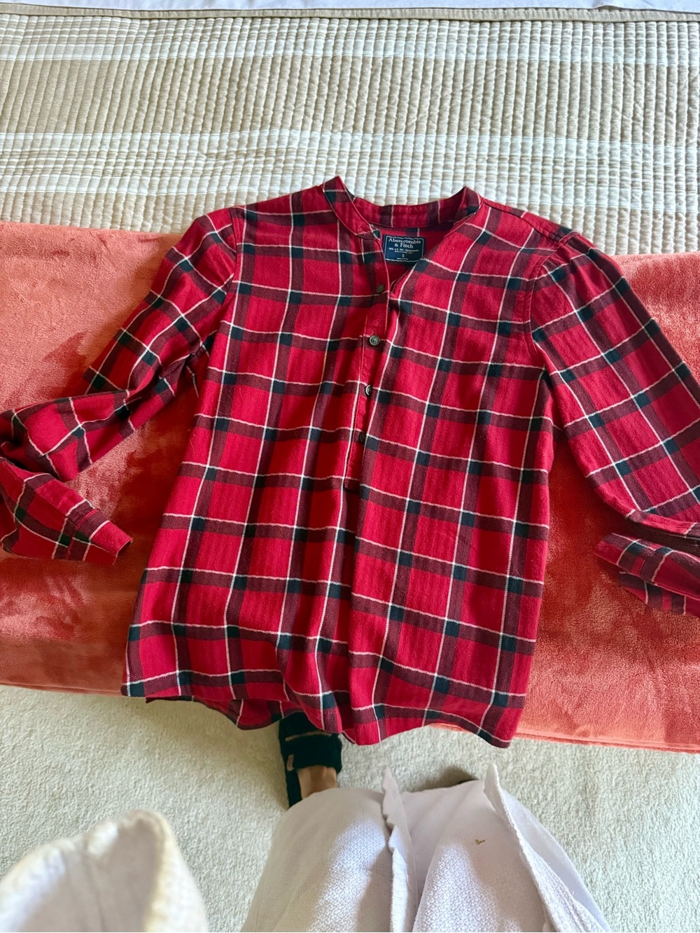 Abercrombie & Fitch Red and Black Plaid Women's Button-Front Blouse